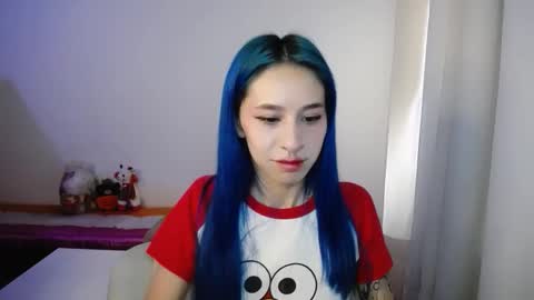 Snapshot of katara_a chatting on 11/21/25, 01:43 Maca online show from 11/21/25, 01:43