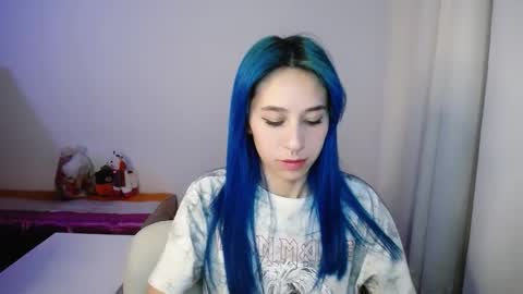 Snapshot of katara_a chatting on 11/24/25, 10:42 Maca online show from 11/24/25, 10:42