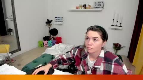    online show from 03/04/25, 07:11