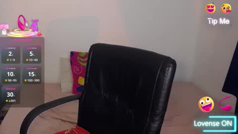 Snapshot of kate_arden chatting on 10/12/25, 02:10 Carla Palmer online show from 10/12/25, 02:10
