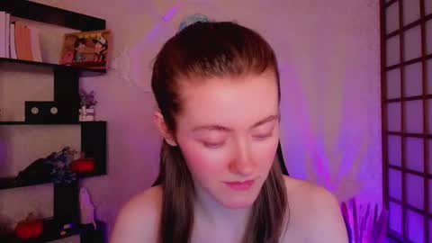 Snapshot of kate_cuddle chatting on 12/18/24, 05:15 Kate online show from 12/18/24, 05:15