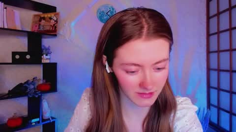 Snapshot of kate_cuddle chatting on 12/20/24, 02:30 Kate online show from 12/20/24, 02:30