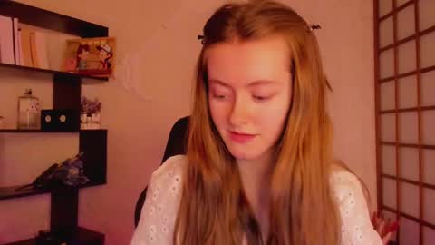 Snapshot of kate_cuddle chatting on 02/10/25, 05:14 Kate online show from 02/10/25, 05:14