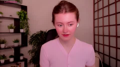 Kate online show from 06/15/26, 02:36