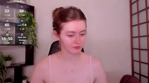 Snapshot of kate_cuddle chatting on 07/07/26, 07:34 Kate online show from 07/07/26, 07:34
