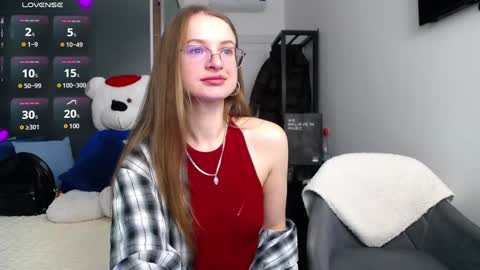 Snapshot of kate_jonson chatting on 12/06/24, 08:05 .Be kind and gentle with me and I will do my best for you. online show from 12/06/24, 08:05
