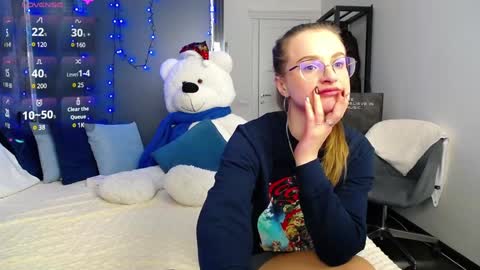 Snapshot of kate_jonson chatting on 12/15/24, 11:34 .Be kind and gentle with me and I will do my best for you. online show from 12/15/24, 11:34