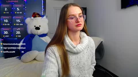 Snapshot of kate_jonson chatting on 12/17/24, 11:39 .Be kind and gentle with me and I will do my best for you. online show from 12/17/24, 11:39