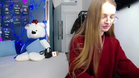 Snapshot of kate_jonson chatting on 12/30/24, 01:14 .Be kind and gentle with me and I will do my best for you. online show from 12/30/24, 01:14