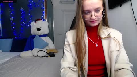 Snapshot of kate_jonson chatting on 01/06/25, 12:57 .Be kind and gentle with me and I will do my best for you. online show from 01/06/25, 12:57