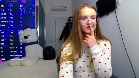 Snapshot of kate_jonson chatting on 01/20/25, 02:57 .Be kind and gentle with me and I will do my best for you. online show from 01/20/25, 02:57