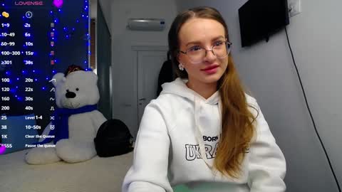 Snapshot of kate_jonson chatting on 01/21/25, 08:08 .Be kind and gentle with me and I will do my best for you. online show from 01/21/25, 08:08