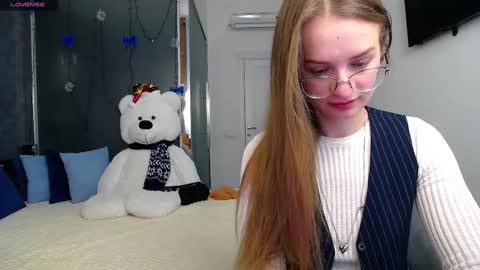 Snapshot of kate_jonson chatting on 02/10/25, 01:44 .Be kind and gentle with me and I will do my best for you. online show from 02/10/25, 01:44