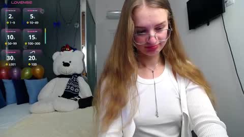 Snapshot of kate_jonson chatting on 02/13/25, 02:09 .Be kind and gentle with me and I will do my best for you. online show from 02/13/25, 02:09