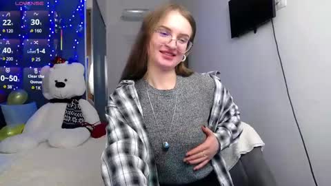 Snapshot of kate_jonson chatting on 02/17/25, 04:48 .Be kind and gentle with me and I will do my best for you. online show from 02/17/25, 04:48