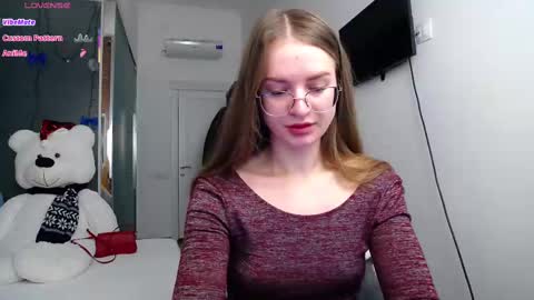 Snapshot of kate_jonson chatting on 02/21/25, 07:34 .Be kind and gentle with me and I will do my best for you. online show from 02/21/25, 07:34