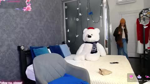 Snapshot of kate_jonson chatting on 09/30/25, 07:02 .Be kind and gentle with me and I will do my best for you. online show from 09/30/25, 07:02