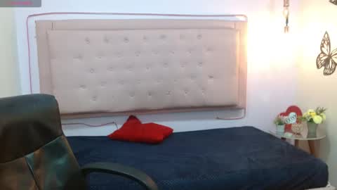 kate online show from 12/23/25, 03:26