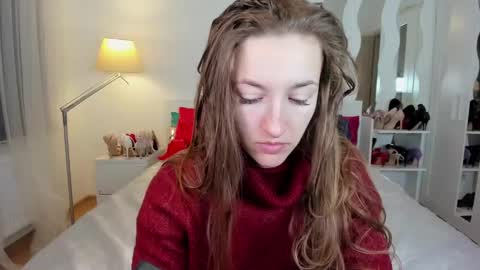 Snapshot of kate_redgar chatting on 02/20/25, 10:16 kate_redgar online show from 02/20/25, 10:16