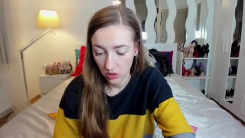 Snapshot of kate_redgar chatting on 03/06/25, 04:28 kate_redgar online show from 03/06/25, 04:28