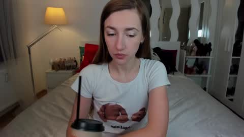 Snapshot of kate_redgar chatting on 03/08/25, 03:13 kate_redgar online show from 03/08/25, 03:13