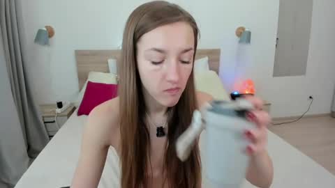 kate_redgar online show from 03/27/26, 10:48