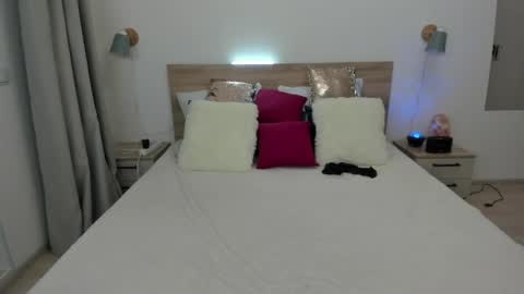 kate_redgar online show from 05/04/26, 02:24