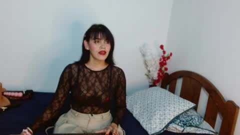 Snapshot of kateangelly chatting on 04/08/26, 01:16 kateangelly online show from 04/08/26, 01:16