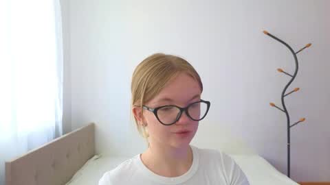 katebunnys online show from 06/05/26, 04:52