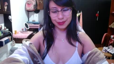 Snapshot of kateeen18 chatting on 07/17/26, 05:14 Kateeen18 online show from 07/17/26, 05:14