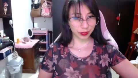Snapshot of kateeen18 chatting on 07/26/26, 05:04 Kateeen18 online show from 07/26/26, 05:04