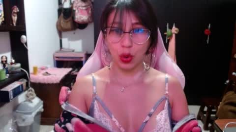 Snapshot of kateeen18 chatting on 07/27/26, 03:57 Kateeen18 online show from 07/27/26, 03:57