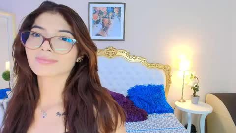 katee Martinez online show from 05/19/26, 07:20