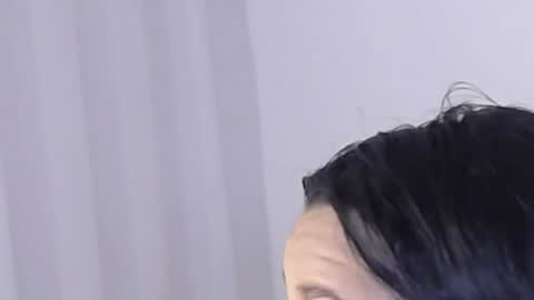 Snapshot of katejolie chatting on 12/13/24, 01:01 Help me with rate thanks online show from 12/13/24, 01:01