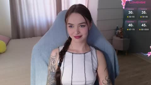 Snapshot of kateleoo chatting on 05/11/26, 11:38 Im Kate online show from 05/11/26, 11:38