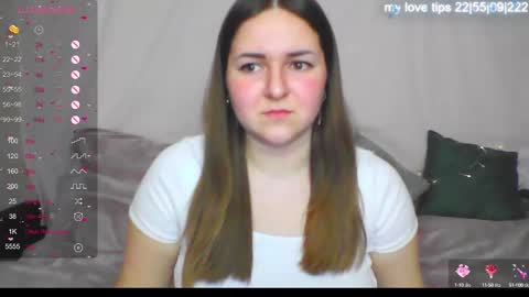Snapshot of katelyn_sweety chatting on 02/08/25, 01:22 Katelyn online show from 02/08/25, 01:22