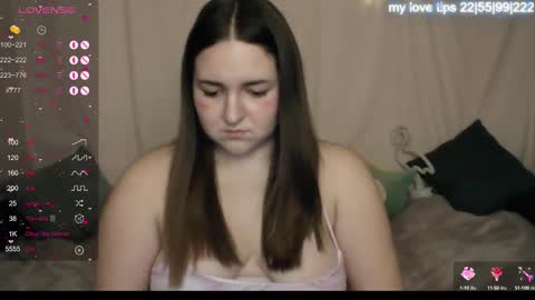 Snapshot of katelyn_sweety chatting on 02/11/25, 12:17 Katelyn online show from 02/11/25, 12:17