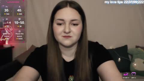 Snapshot of katelyn_sweety chatting on 02/26/25, 09:16 Katelyn online show from 02/26/25, 09:16