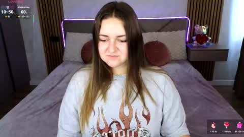 Snapshot of katelyn_sweety chatting on 10/13/25, 11:32 Katelyn online show from 10/13/25, 11:32