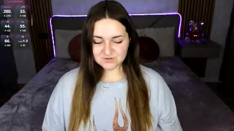 Snapshot of katelyn_sweety chatting on 10/18/25, 03:35 Katelyn online show from 10/18/25, 03:35