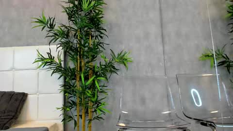 Kate online show from 02/25/25, 06:25