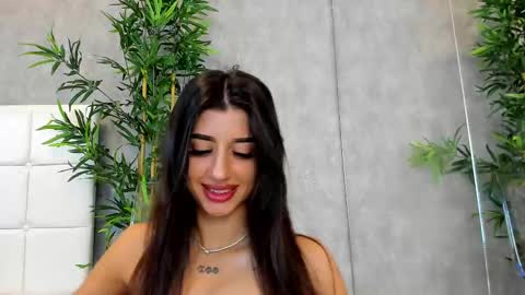 Kate online show from 03/05/25, 12:33