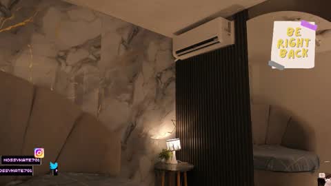 Im Katherine but call me Kate  online show from 01/18/26, 12:31