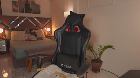 Snapshot of kateowens chatting on 02/18/26, 12:12 Kate Owens online show from 02/18/26, 12:12