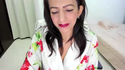 Snapshot of katerinamilf_ chatting on 02/05/26, 09:14 kata online show from 02/05/26, 09:14