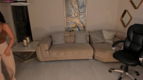 K A T E  online show from 03/17/26, 08:50