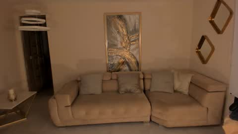 K A T E  online show from 03/18/26, 10:18