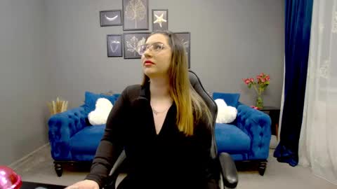 Kate online show from 02/28/25, 06:41