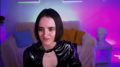 katewillows online show from 04/20/26, 04:48