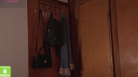 Katerine online show from 09/17/25, 02:57